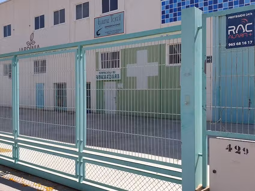 Botiqu&iacute;n Farmacia Atzavares Parafarmacia