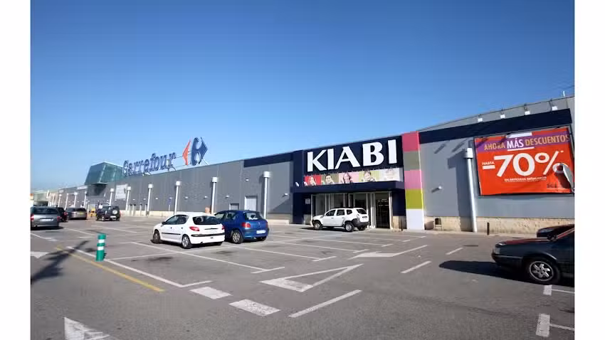 Centro Comercial Carrefour El Alisal