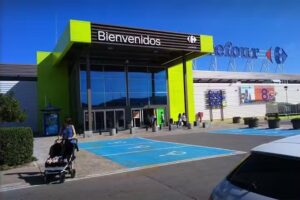 Centro Comercial Carrefour Lucena