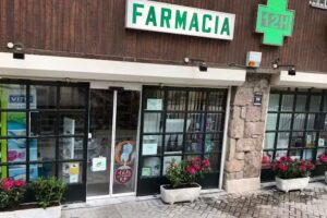 FARMACIA 12 H. &ndash; MERCEDES ROSELL AGUIRRE