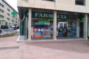 Farmacia 12 Horas M&ordf; Esther Colino Rodr&iacute;guez
