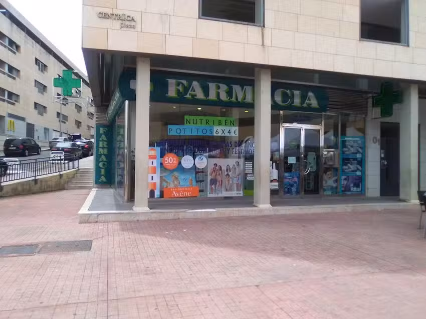 Farmacia 12 Horas M&ordf; Esther Colino Rodr&iacute;guez