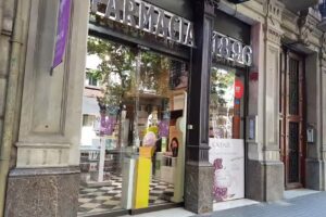 Farm&agrave;cia 1896