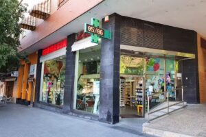 Farmacia abierta 365 dias al año «la estacion» Antonio M Valverde