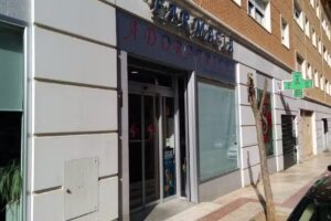 Farmacia Adoratrices