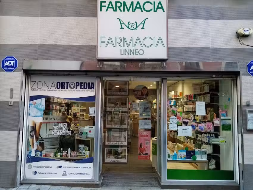 Farmacia Adri&aacute;n Adri&aacute;n