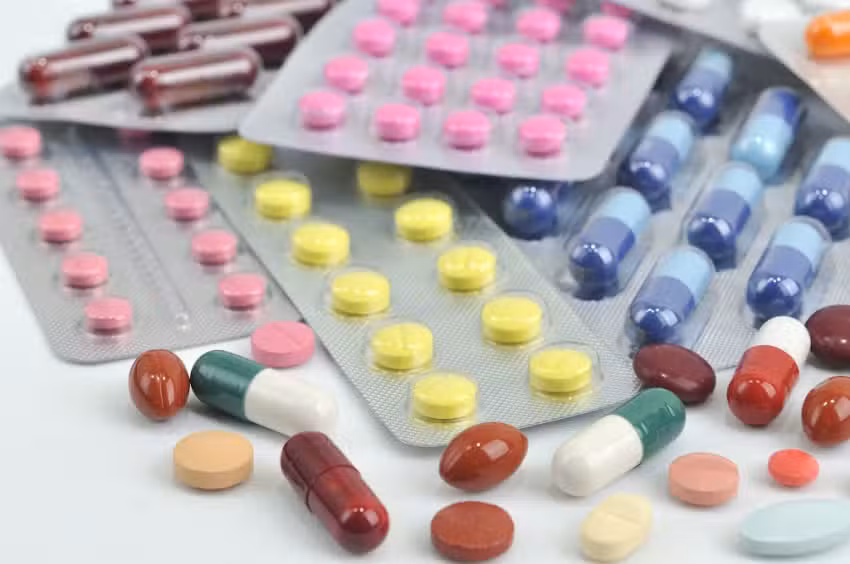 Farmacia Alameda de Osuna [M&ordf; Eugenia Santaolalla]