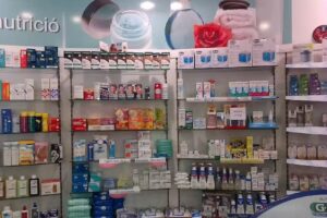 Farm&agrave;cia Albert Lozano Rocabeyera