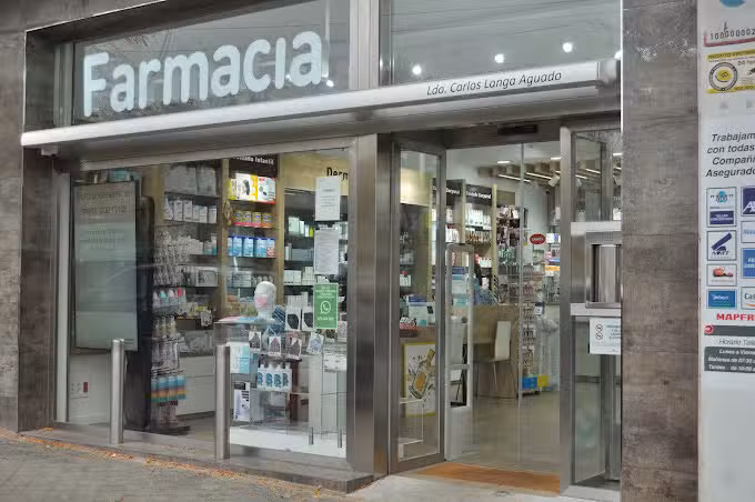 Farmacia Alhambra (Ldo Carlos Langa Aguado)