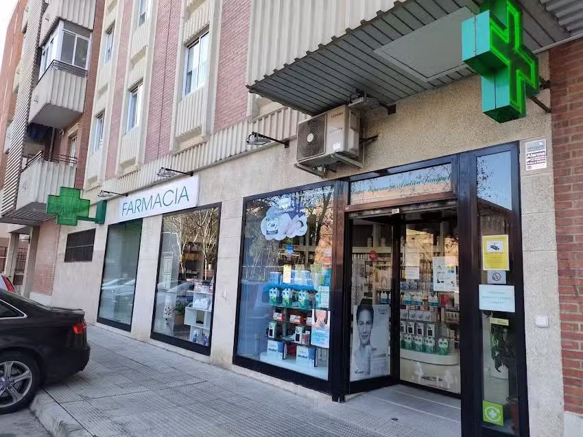 Farmacia Almozara &ndash; Gil Arribas