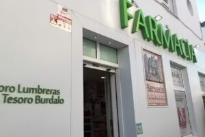 Farmacia Amanda Tesoro B&uacute;rdalo