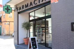 Farmacia Amparo Monchol&iacute;