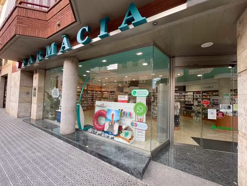 Farm&agrave;cia Aranalde