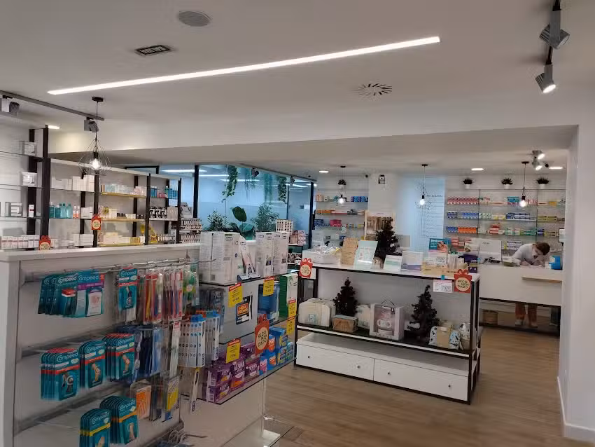 Farmacia Avenida de Coria Triana