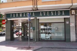 Farmacia Avenida Ibi // Ldo. &Aacute;lvaro Carbonell// Parafarmacia en Ibi