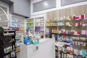 Farm&agrave;cia Aviny&oacute;