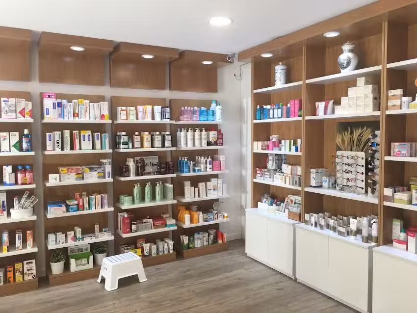 Farmacia Balaitus, Mar&iacute;a Guti&eacute;rrez Baz