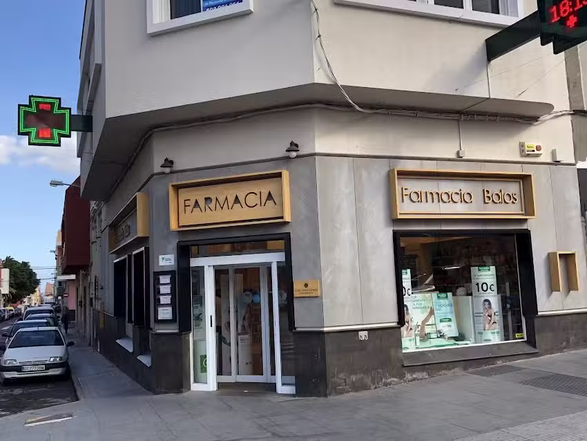 Farmacia Balos, Vecindario, Lcda. Mar&iacute;a Sariego