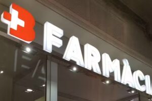 Farmàcia Bassegoda (English speaking)