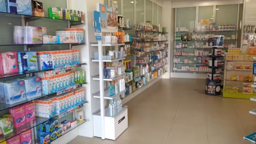 Farmacia Bola de Oro