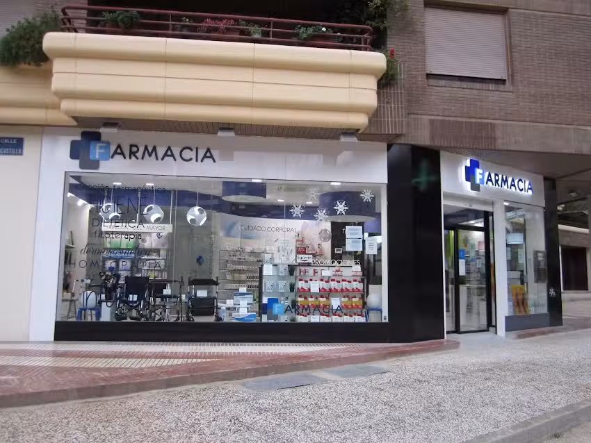 Farmacia Borja Cort&aacute;zar