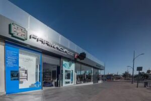 Farmacia Brisamar Corralejo &ndash; Dr. Carlos Pizarro Dom&iacute;nguez