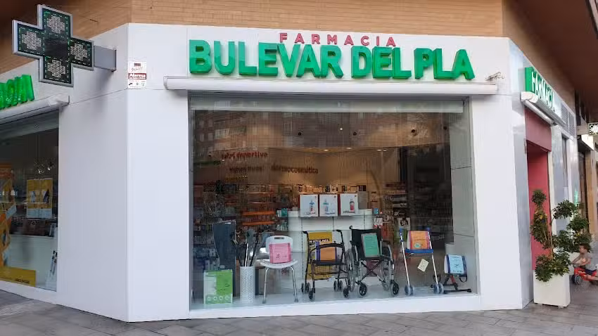 Farmacia Bulevar del Pla Alicante &ndash; Ldo. Gregorio Garulo