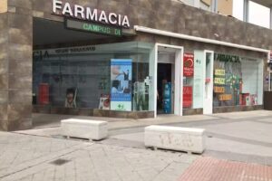 Farmacia Campus de la Salud Lda: Ana Isabel Vargas Hitos