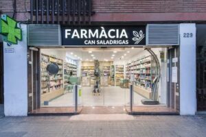 Farm&agrave;cia Can Saladrigas