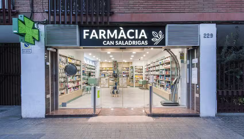 Farm&agrave;cia Can Saladrigas
