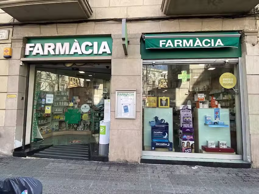 Farm&agrave;cia Capdevila