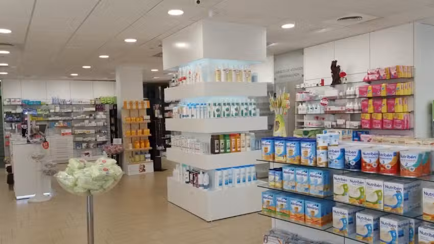 Farmacia Carmen C&oacute;zar