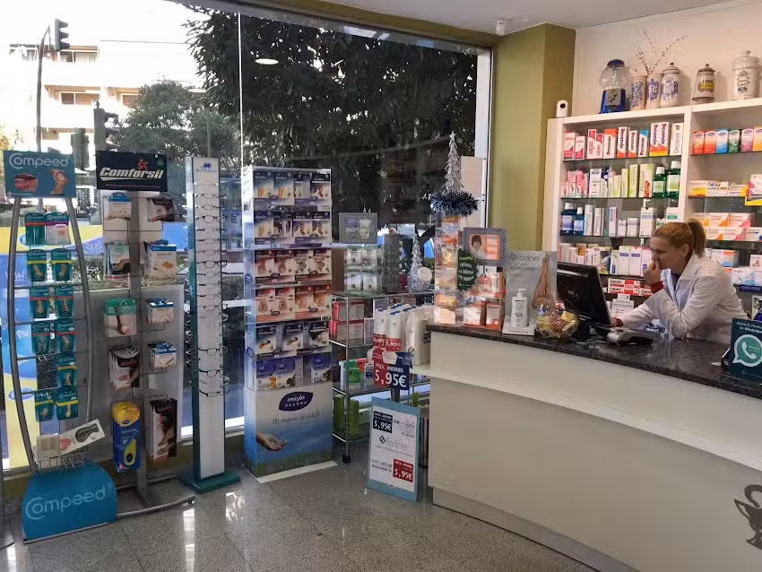 Farmacia Carmen Mart&iacute;n Albert