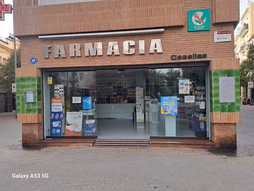 Farm&agrave;cia Casellas Ferrer