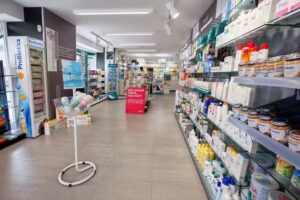 Farmacia Castellana, 176