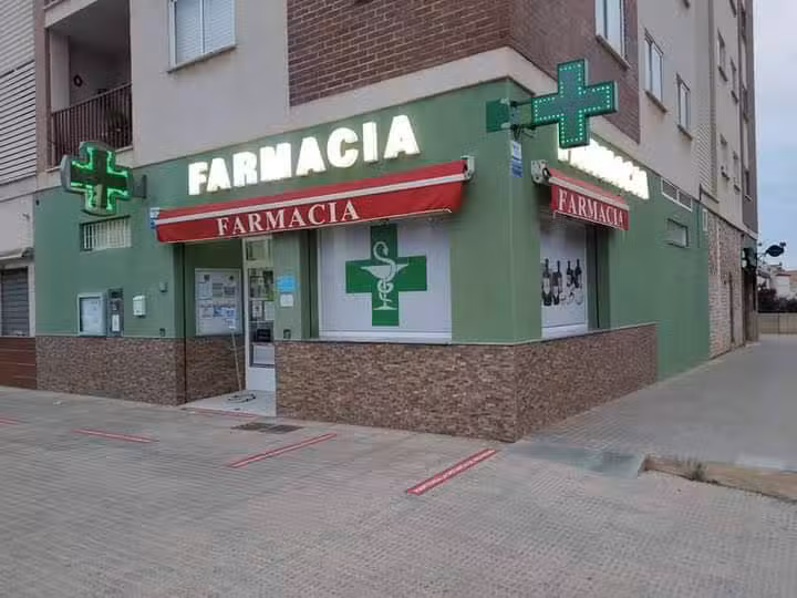 Farmacia Castillitos. Dr. Guillermo Vivero Salmer&oacute;n