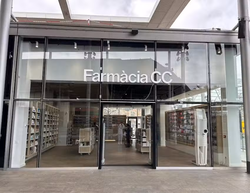 Farm&agrave;cia CC La Maquinista
