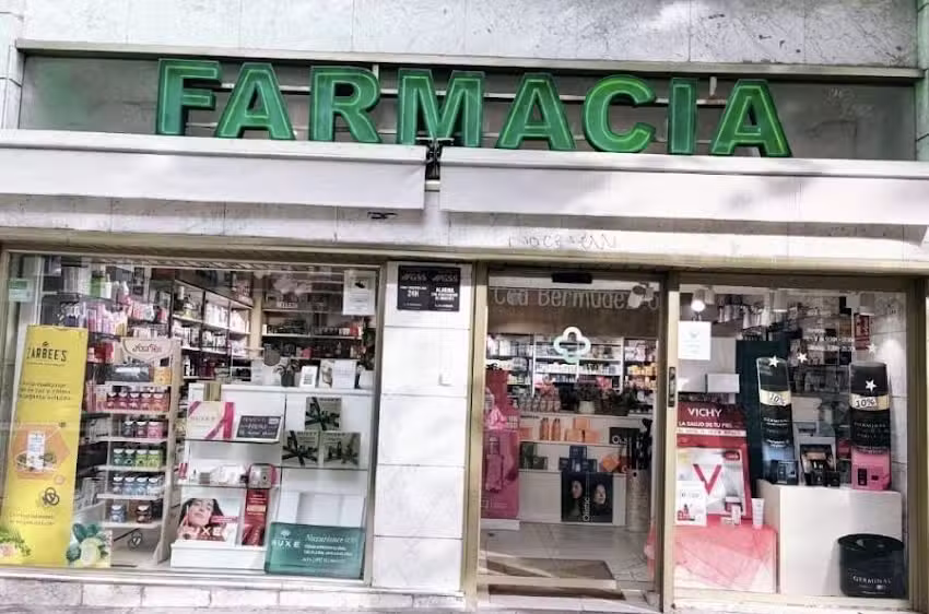 Farmacia Cea Berm&uacute;dez 60 C.B.