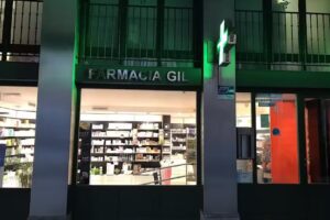Farmacia Cebaderia 3 (Lda. Paz L&oacute;pez-Casamayor Justicia)