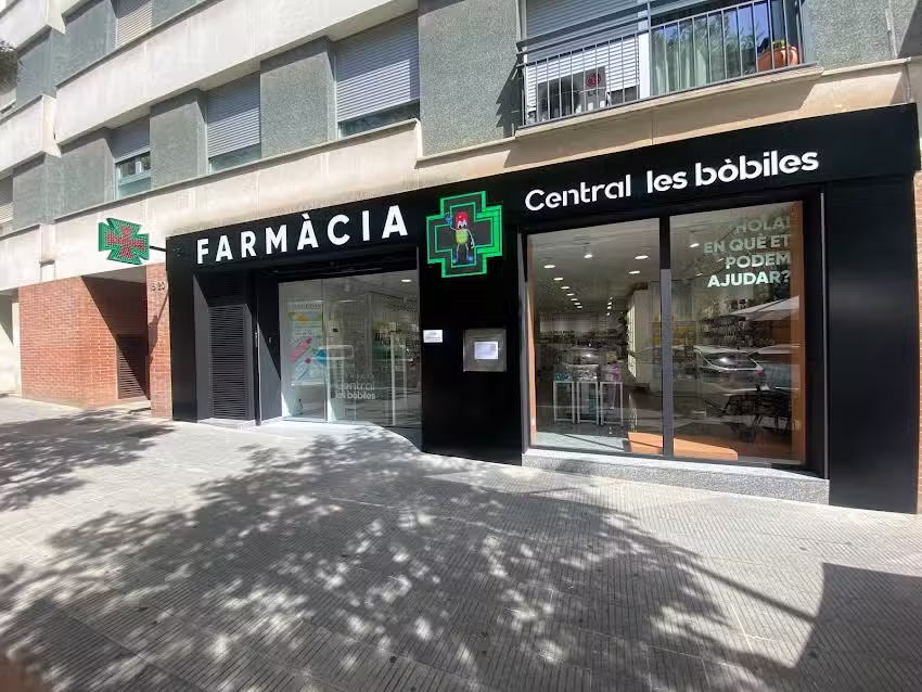 Farm&agrave;cia Central les B&ograve;biles (b18 farmacia)