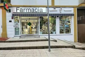 Farmacia CENTRO Guillena Junto al Centro de Salud