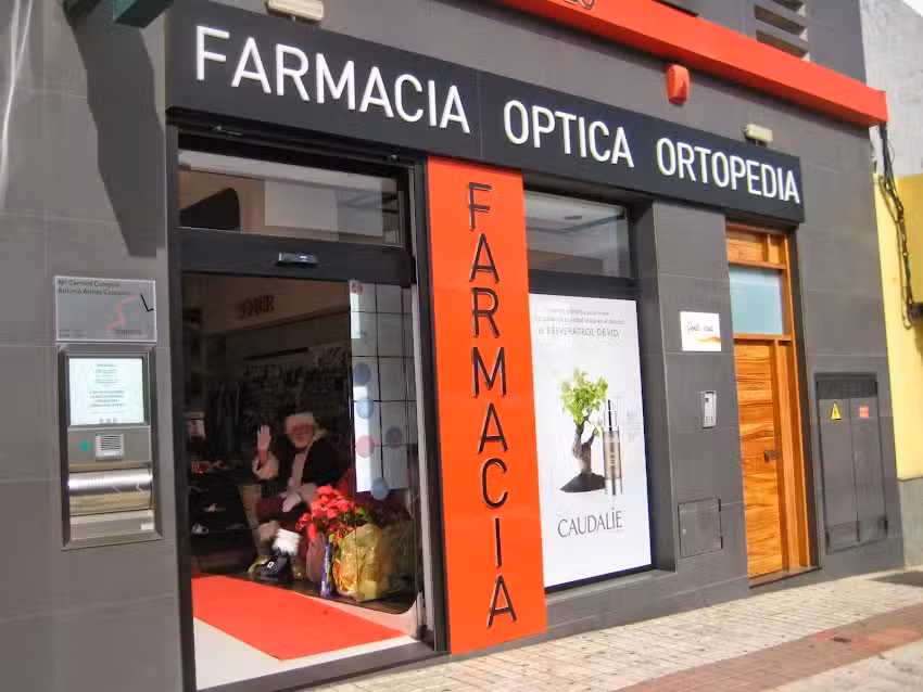 FARMACIA &ndash; CENTRO &Oacute;PTICO AUDITIVO. CAMPELO