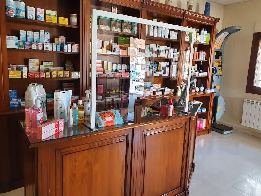 Farmacia C&eacute;sar Degano Hdez De La Torre