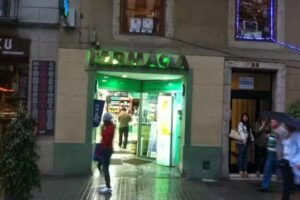 FARM&Agrave;CIA CLAP&Eacute;S