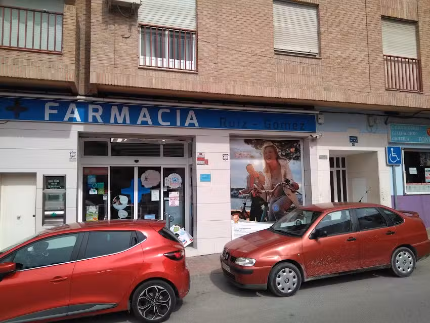 Farmacia Clara G&oacute;mez