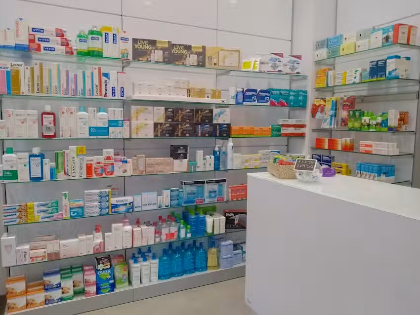 Farm&agrave;cia Condal &ndash; Llic.Marta Ib&aacute;&ntilde;ez-Pharmacy &ndash; Apotheke