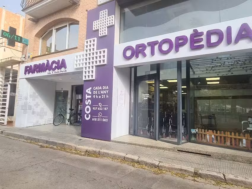 Farm&agrave;cia Costa Perich