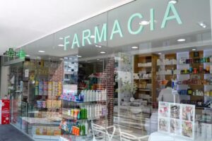 Farmacia Cotolino 5 &ndash; Lda. Ana Fern&aacute;ndez Calleja (CASTRO-URDIALES)