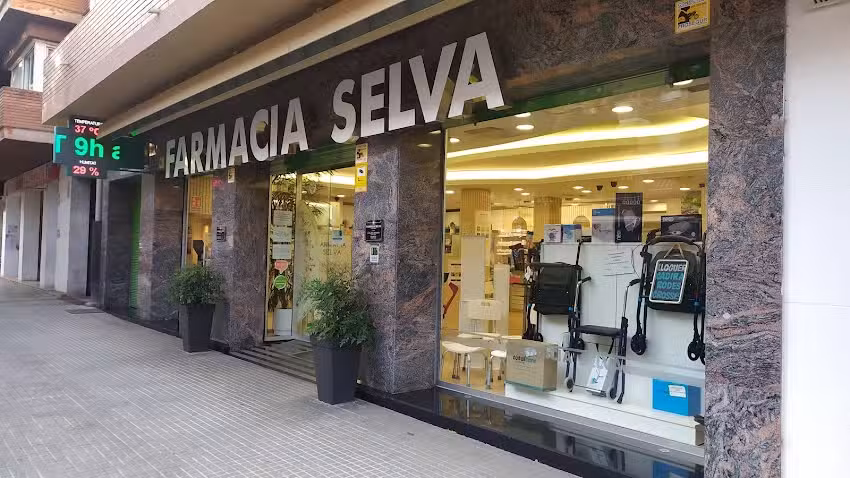 Farm&agrave;cia Cristina Selva