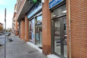 Farmàcia de l’ AIGUA ( Lluís Espuis Morera )